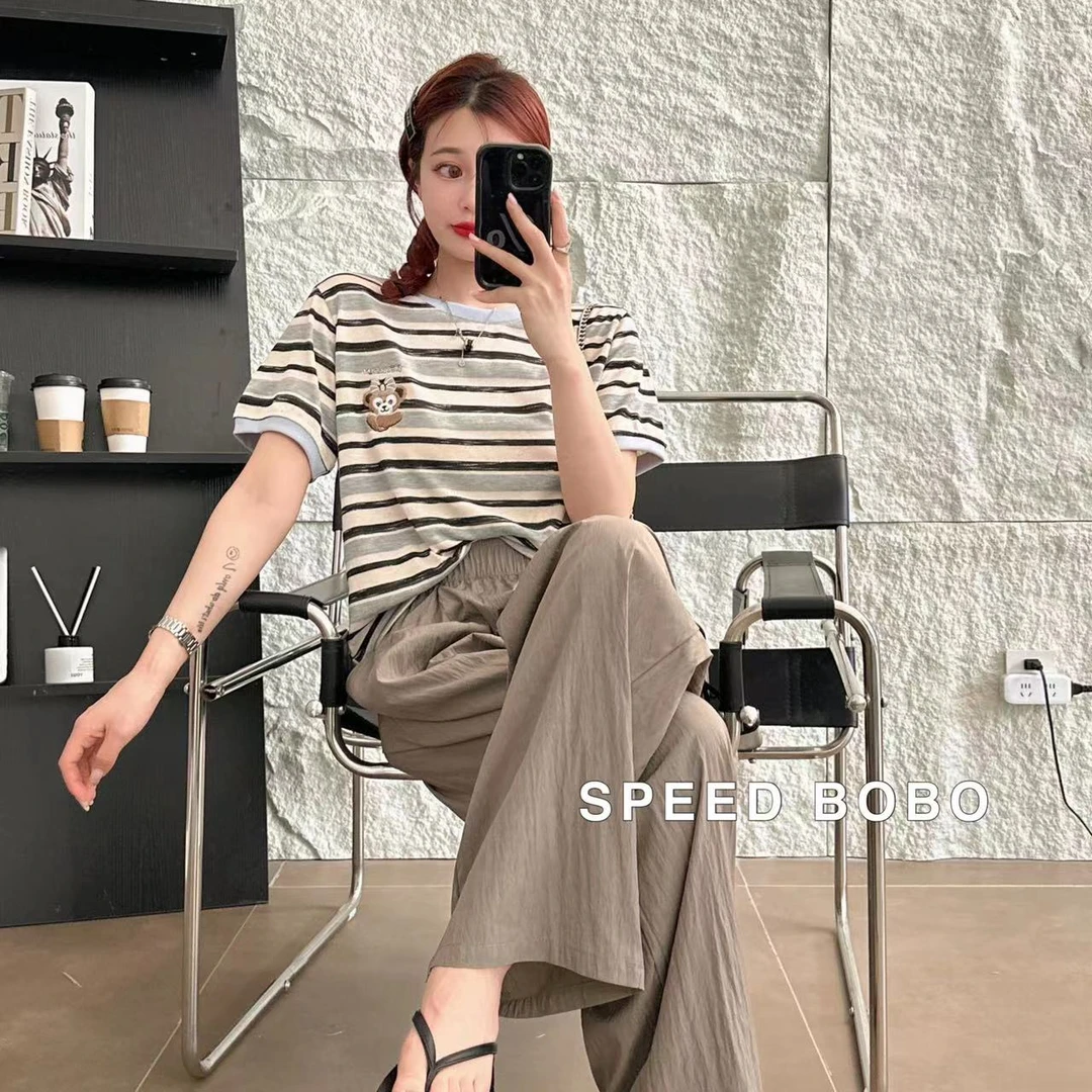 【嘻嘻家】雪莉玫显瘦条纹短袖T恤时尚宽松百搭中性条纹短袖23166