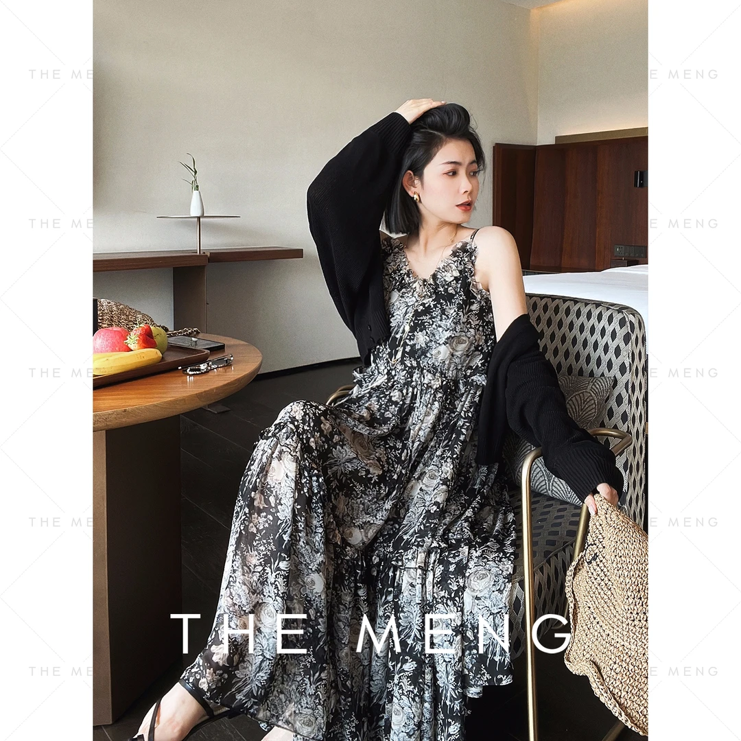 THE MENG【柔情】V字领型展现肩颈的柔美风情连衣裙#M242G018