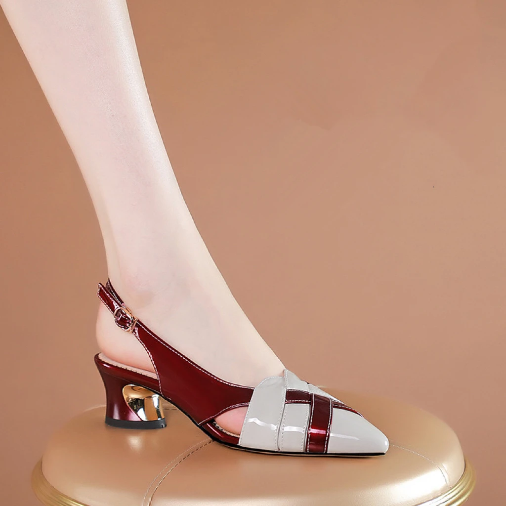 中跟女鞋百搭2025新款夏包头软底不累脚凉鞋女粗跟拼色镂空凉鞋潮