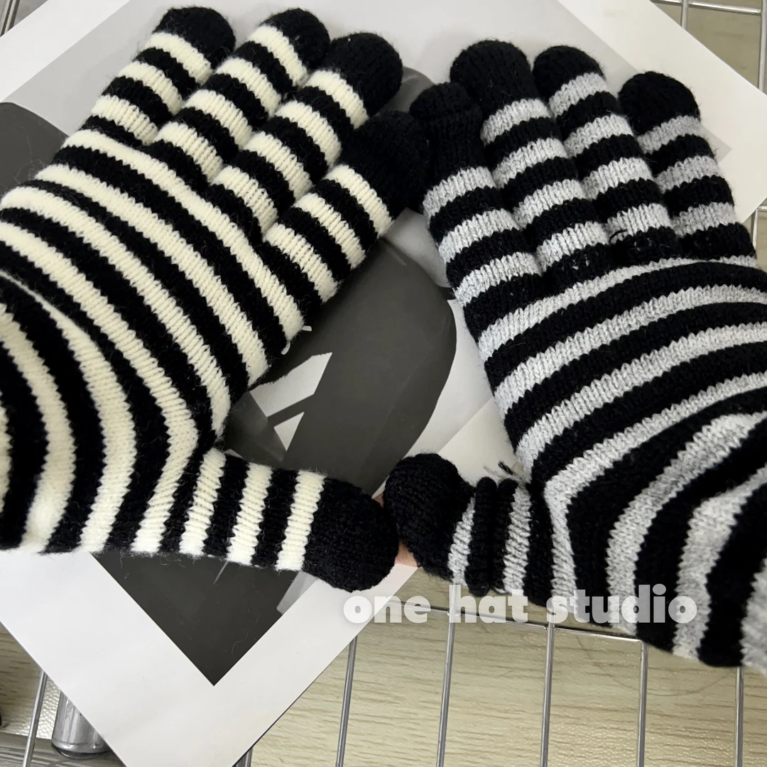 黑白条纹针织手套女韩版百搭五指分指触屏手套学生加厚保暖骑行