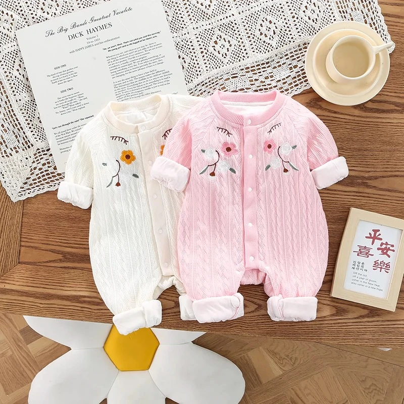 婴儿双层连体衣春秋款宝宝哈衣爬服新生儿公主风超萌春装外出服