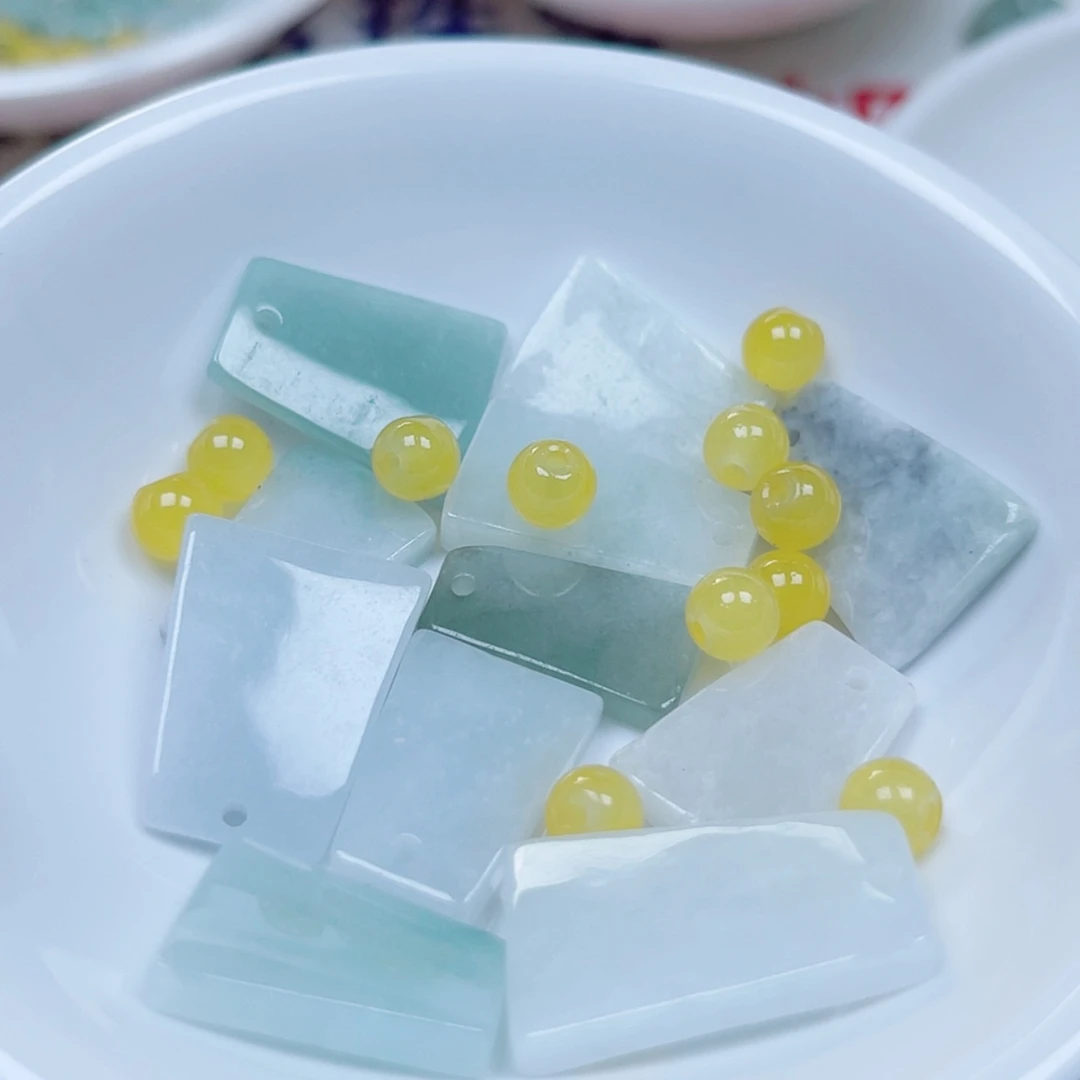 【闪购商品】翡翠吊坠未镶嵌太*吊坠