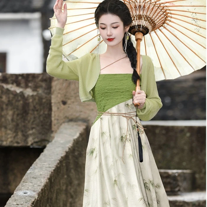 新中式日常汉元素设计感绿色水墨画晕染吊带连衣裙配开衫两件套装