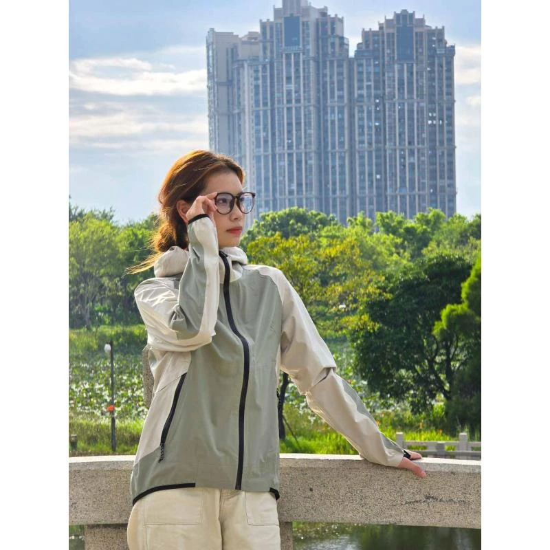 【超轻特色软壳】三防科技面料全无缝贴合工艺时尚户外冲锋夹克外套