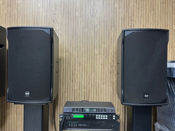 12寸RCF E-MAX3112专业音响设备四件套，不包邮