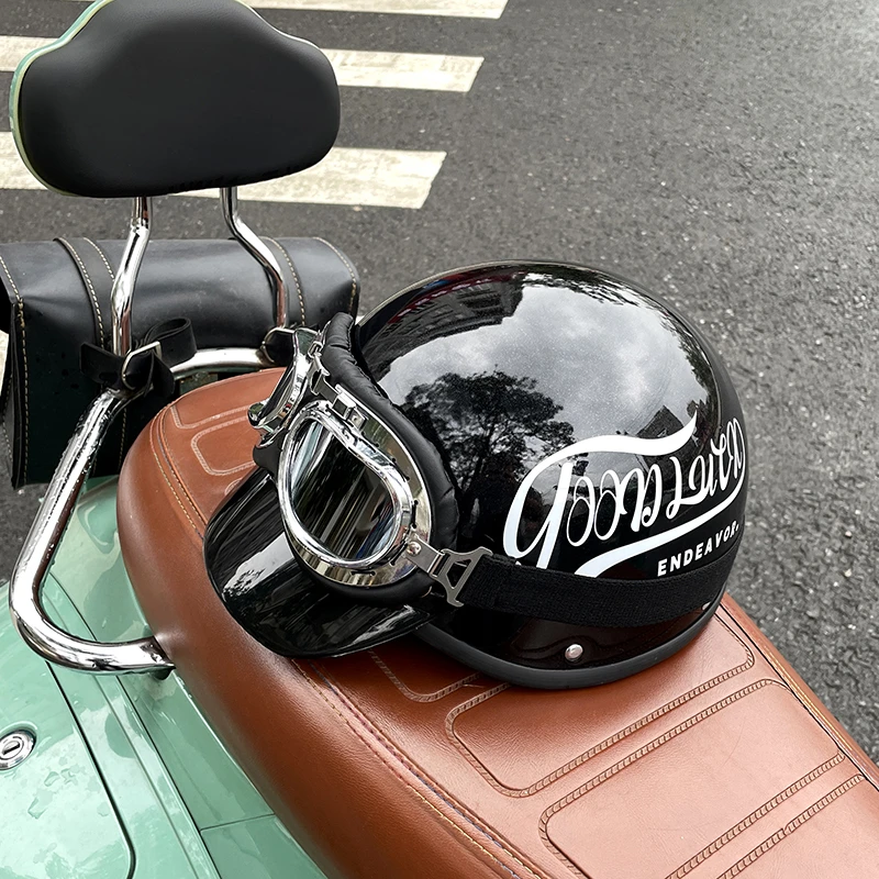 复古潮流电动车头盔英文情侣国标3C认证半盔安全帽男女款时髦好物