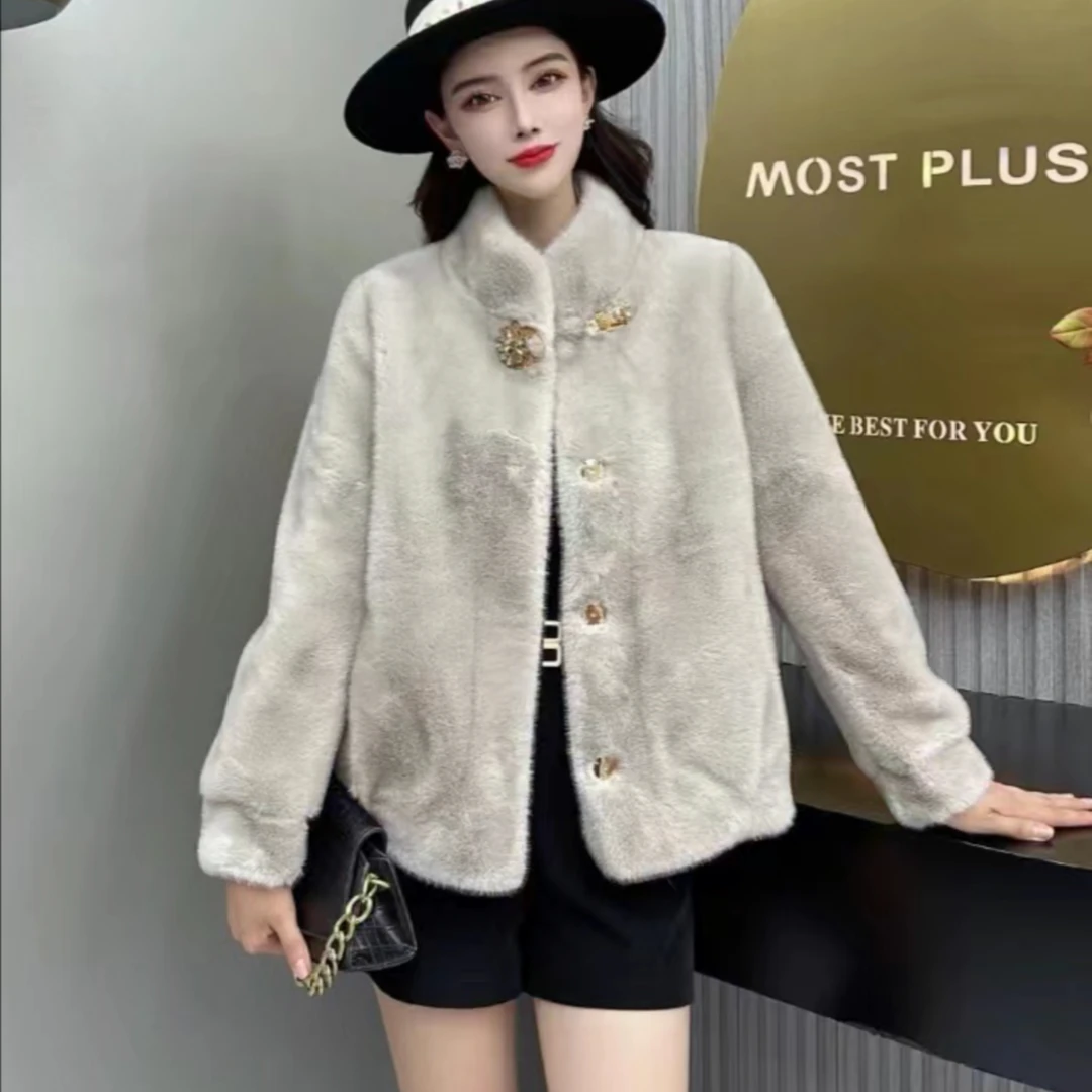 2022年新款短款外套女妈妈装上衣休闲百搭洋气大衣女装皮毛一体