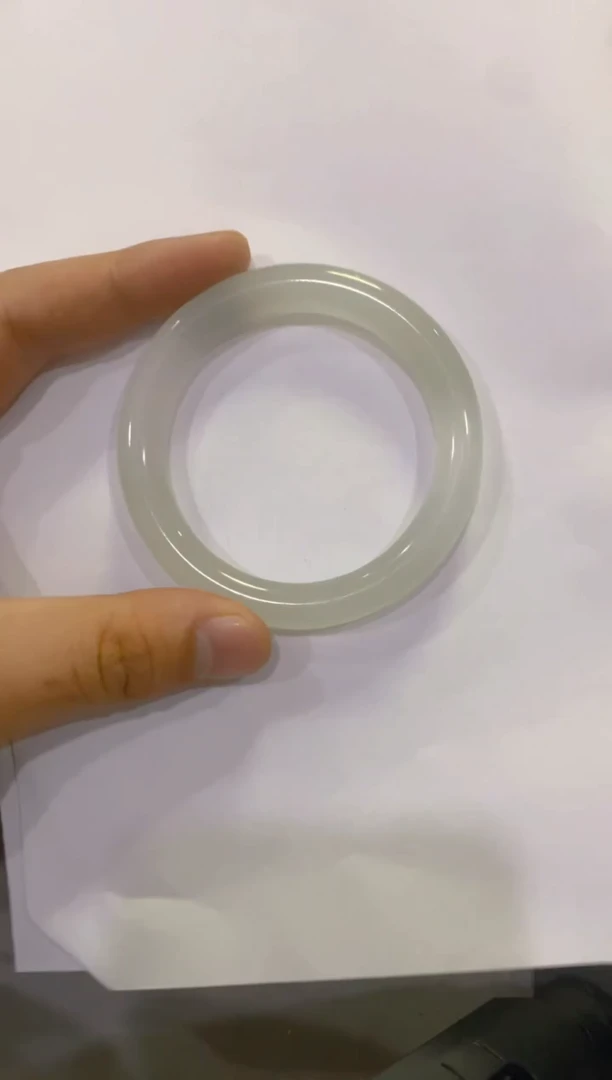 【闪购商品】石英质玉手镯未镶嵌1