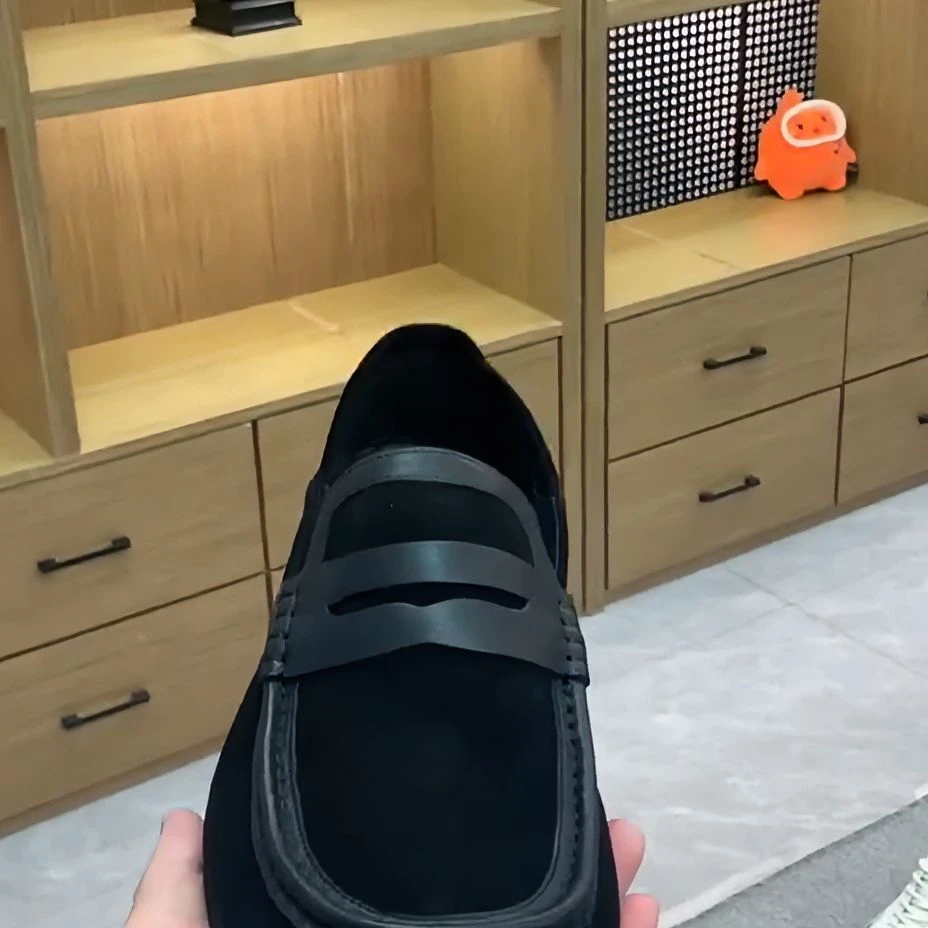 新品男士高级感纯皮舒适休闲男豆豆鞋轻奢时尚气质百搭皮鞋