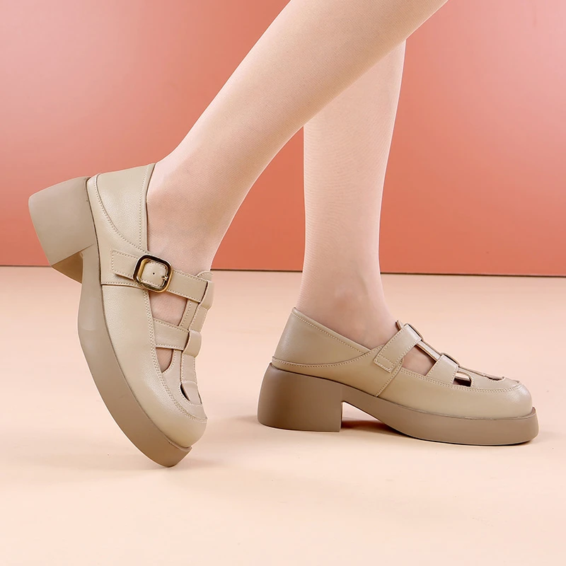 真皮厚底时尚凉鞋女夏季新款软底百搭粗跟洞洞鞋圆头镂空透气单鞋