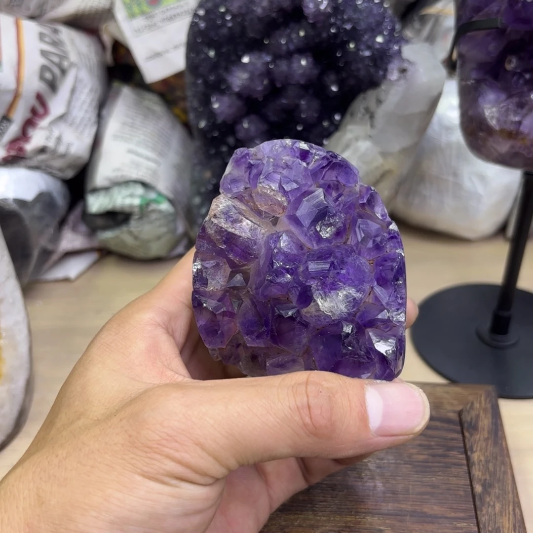 紫晶大型摆件（非配饰）未镶嵌