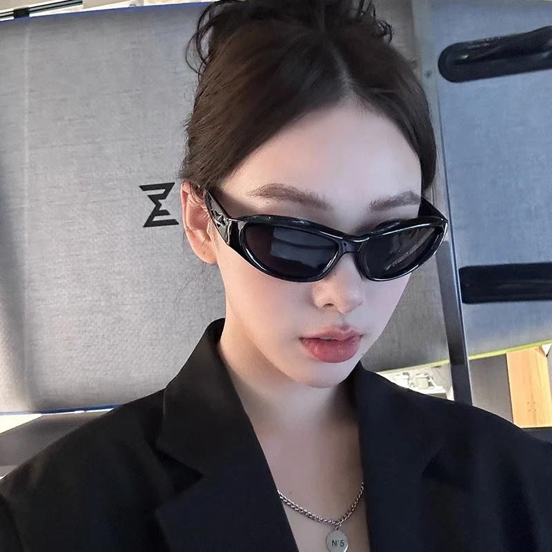 GENTLE MADMRER赛博朋克未来风太阳镜女辣妹欧美风猫眼墨镜凹造型