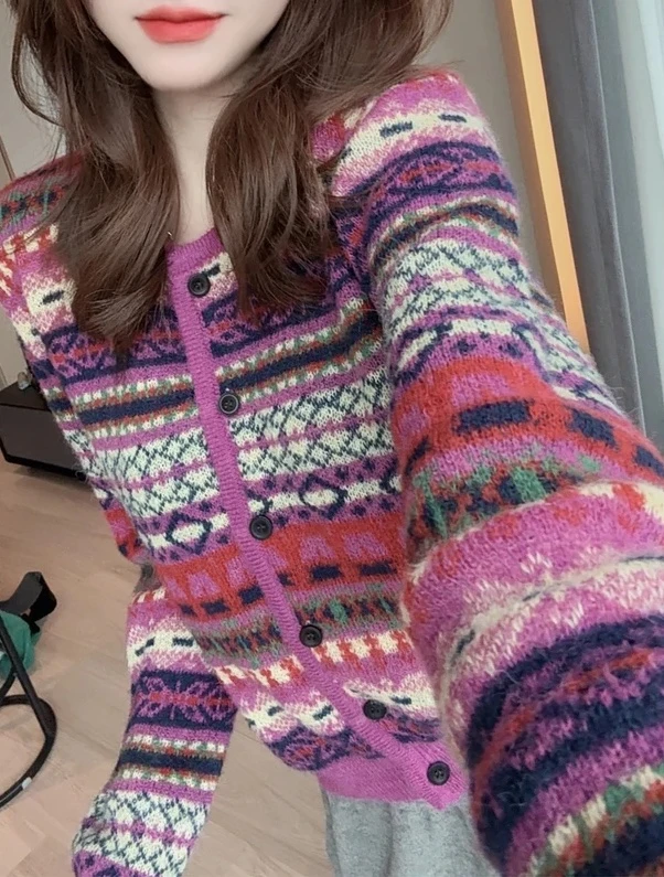 【LIANG】洋气设计感提花毛衣秋冬新款复古减龄圆领长袖针织开衫