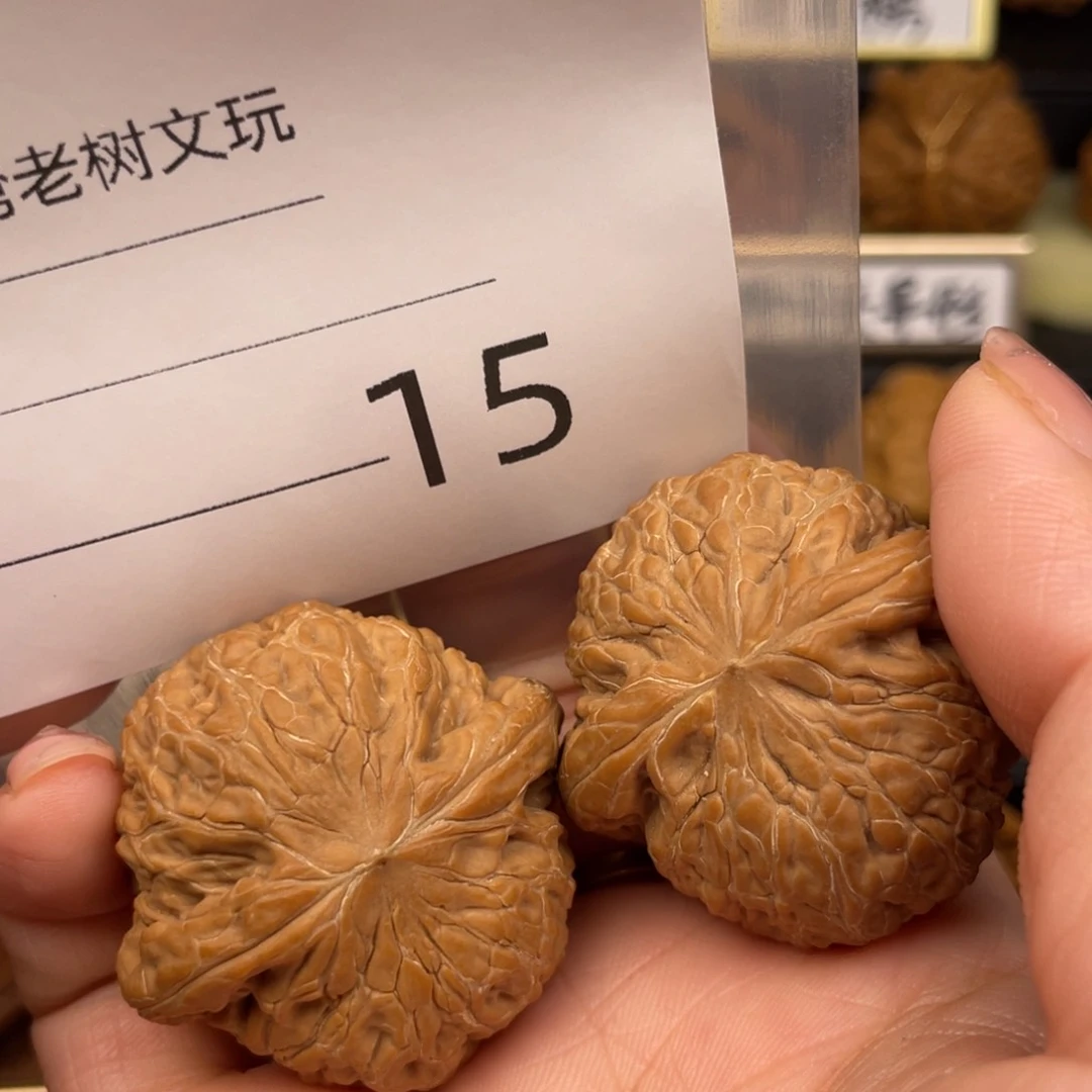 【闪购商品】文玩核桃把件等*核桃