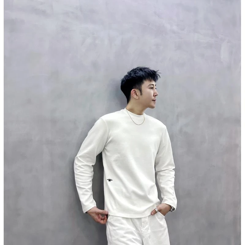 新款纯色长袖时尚圆领百搭休闲上衣潮流白色修身宽松半高领打底衫