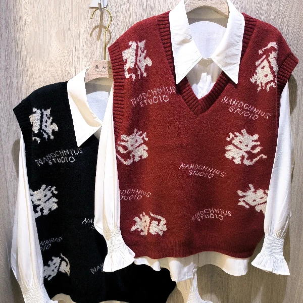 胖向向秋装新款（180斤以内穿）9377字母卡通图马夹+马夹衬衣两件套