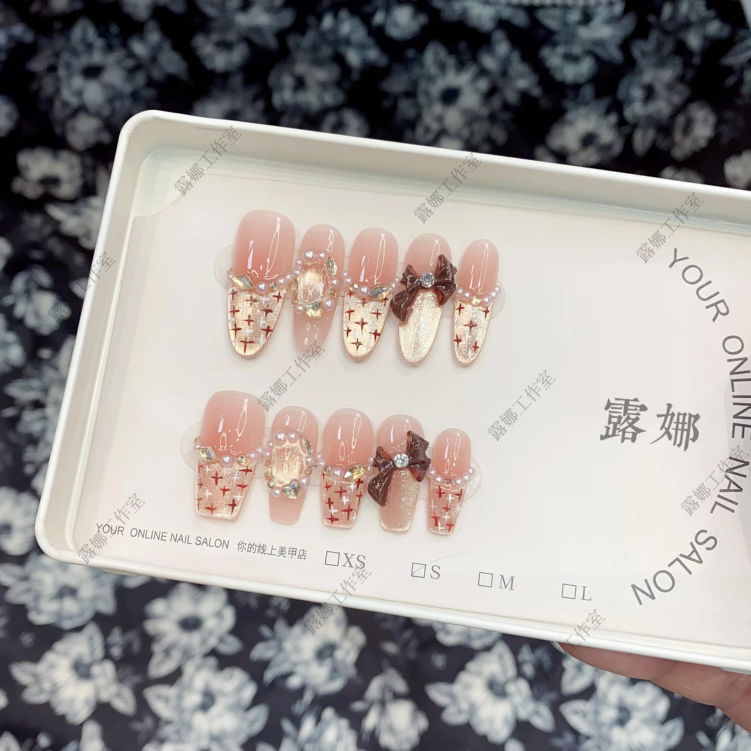 【迷人小香风】猫眼气质蝴蝶光疗美甲显白穿戴甲百搭款10片装