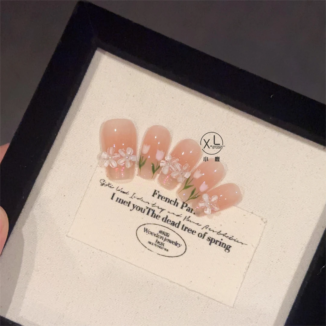 【花开半夏】手工穿戴甲小花春季显白气质美甲