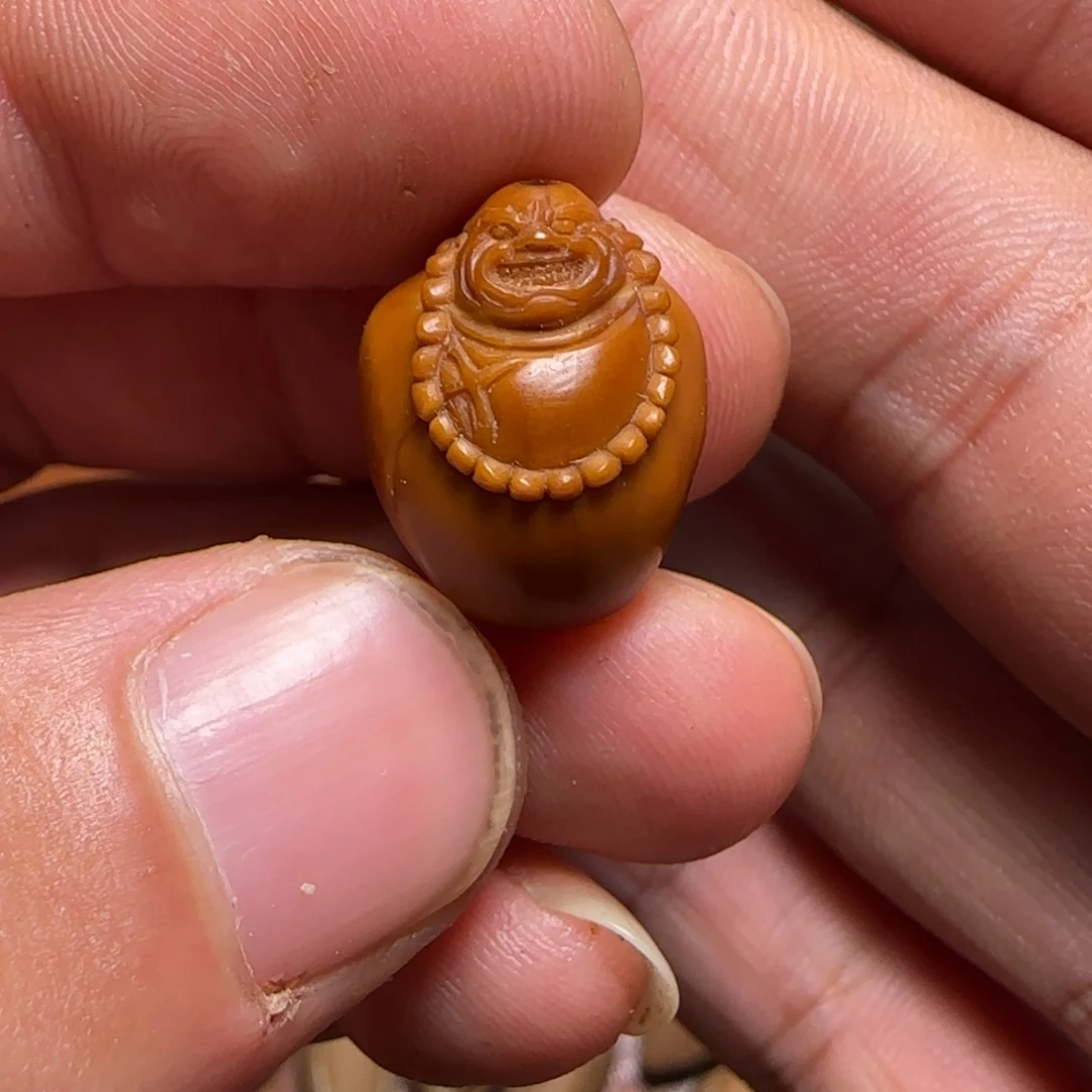 橄榄核核雕橄榄核