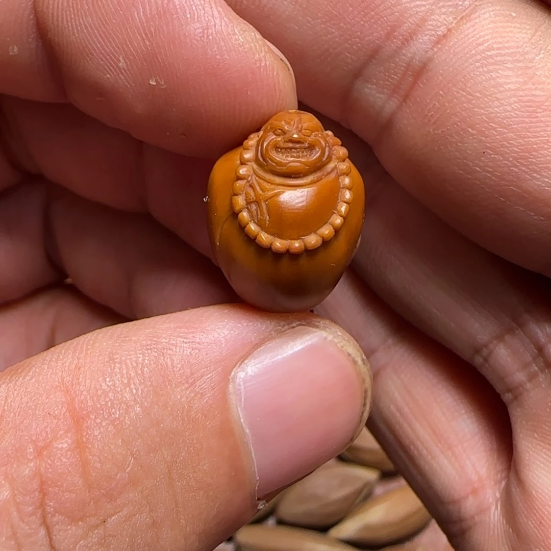 橄榄核核雕橄榄核