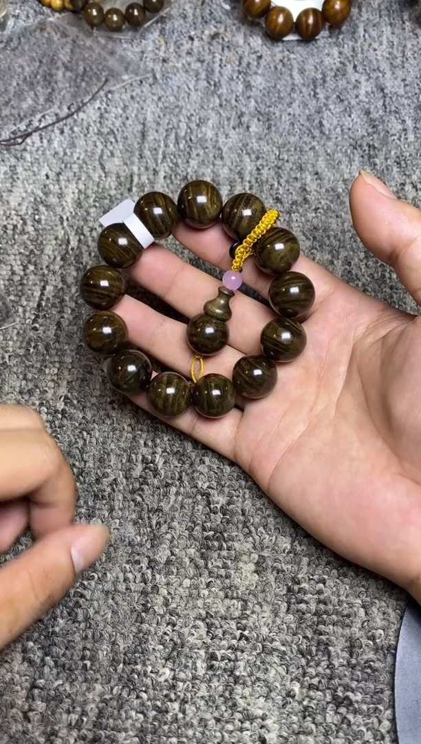 【闪购商品】阴沉木手串/手链1.8花纹款398