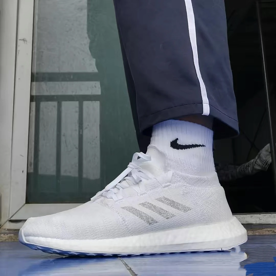Adidas阿迪达斯 Pureboost 透气编织爆米花男女休闲跑步鞋 F35787