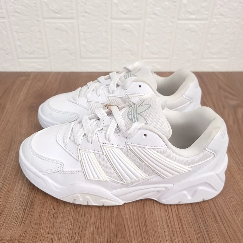 （直播断码专属）阿迪达斯男女款时尚百搭防滑耐磨运动休闲鞋ID4717