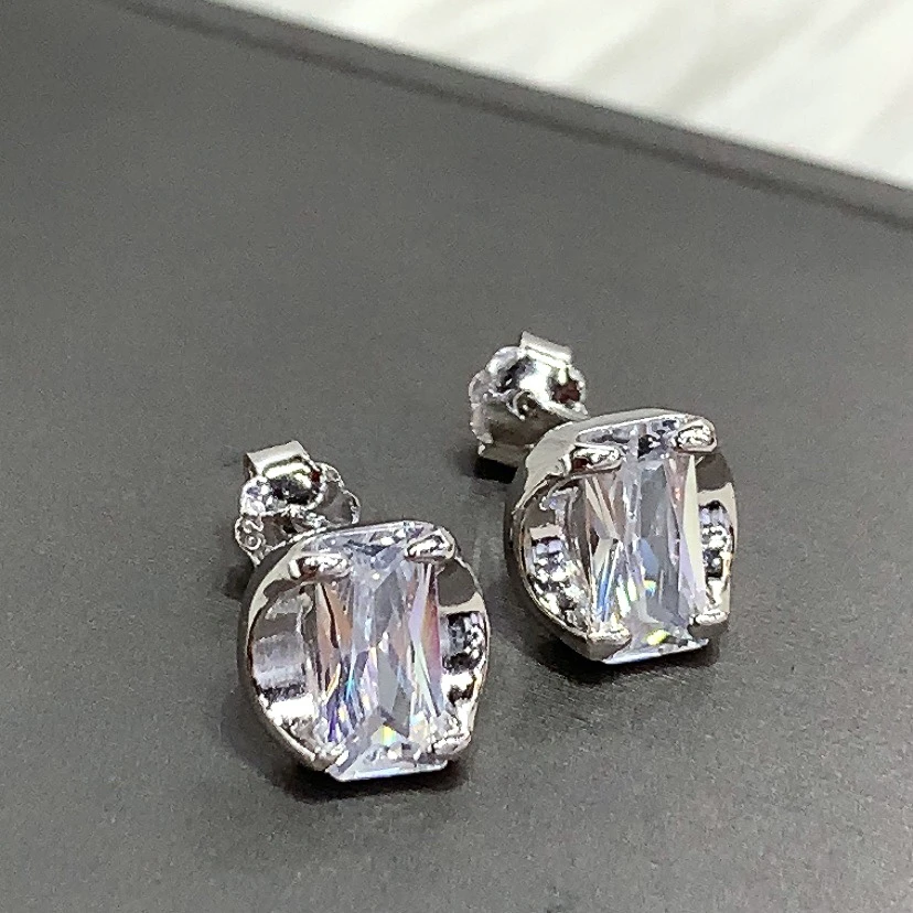 925银合成锆石耳饰 个性白方糖凹面重工耳钉