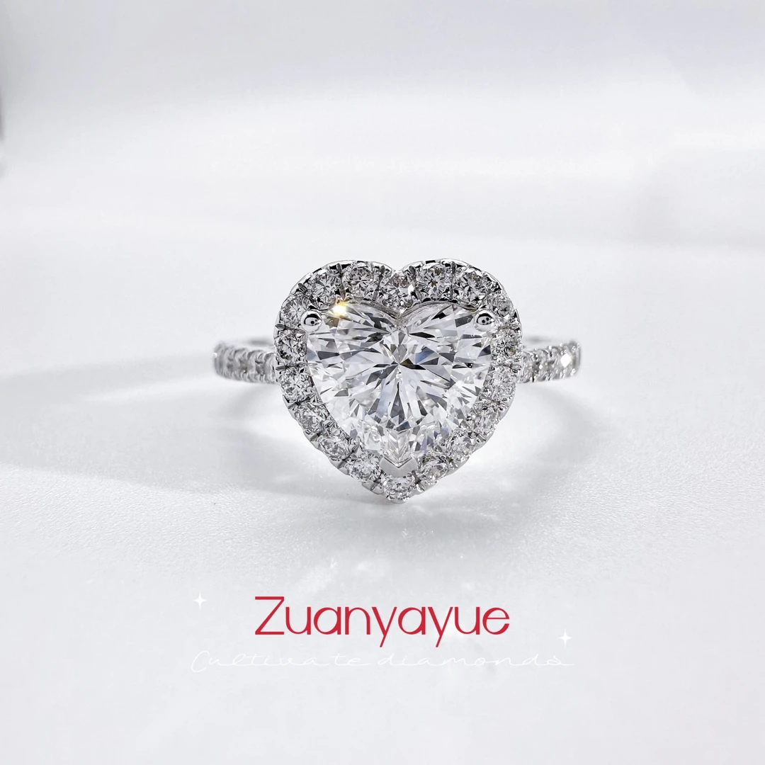 实验室培育钻石实验室培育钻石戒指18K金爱心钻戒心形围镶女戒