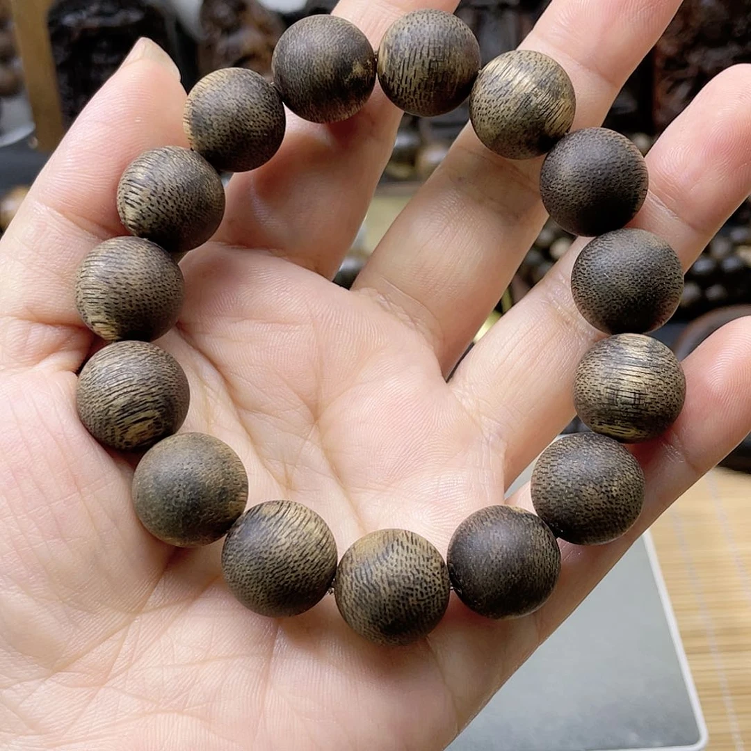 沉香手串高*夆芽庄白奇