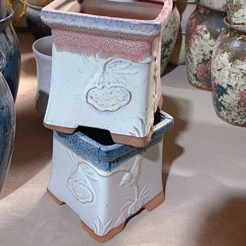 红陶20CM（含）-50CM（不含）微瑕两个17高度20