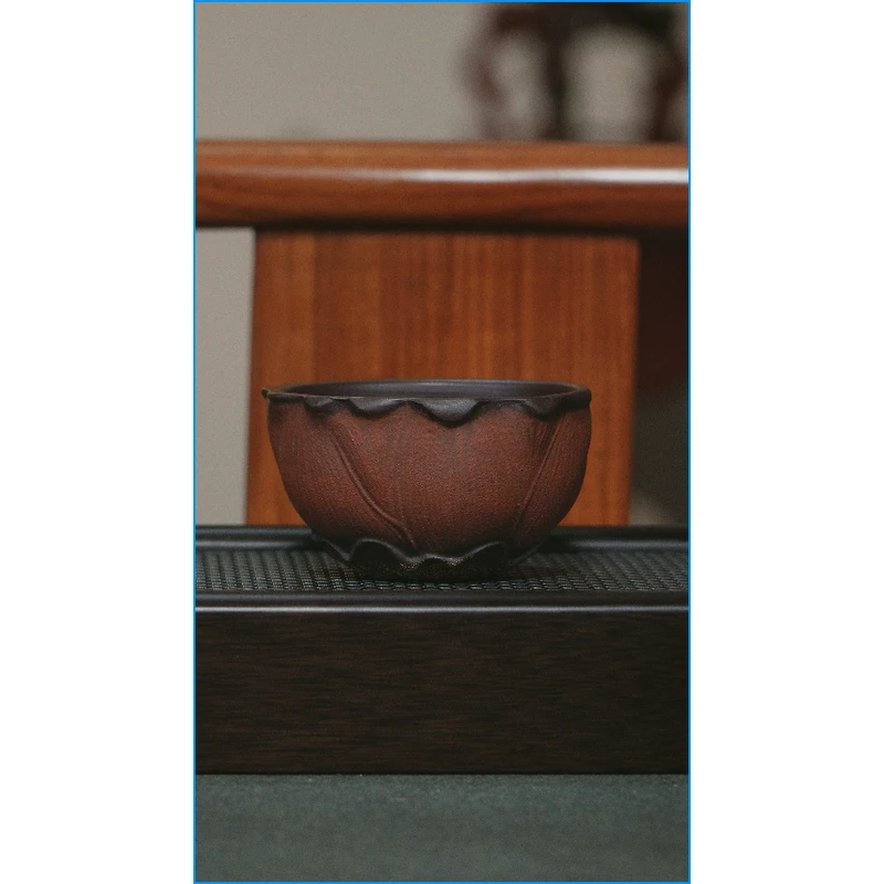 0009宜兴原矿刻绘荷叶主人杯紫砂