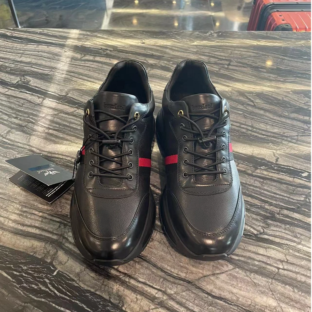 男士真皮黑色运动鞋舒适休闲时尚鞋透气防水