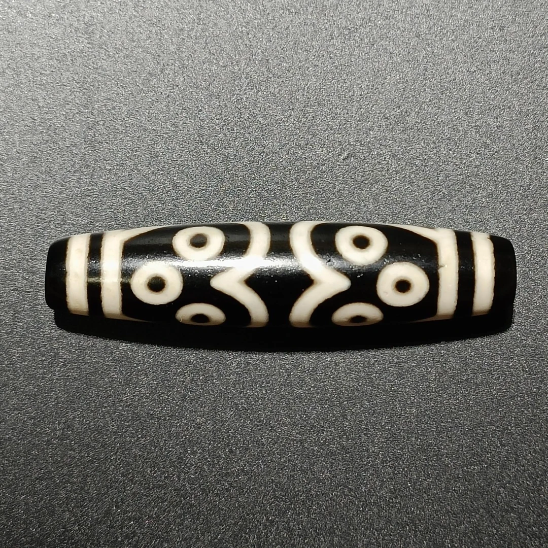 精品十一眼黑白分明纹理清晰皮壳油润高端复古百搭多样性天然玛瑙