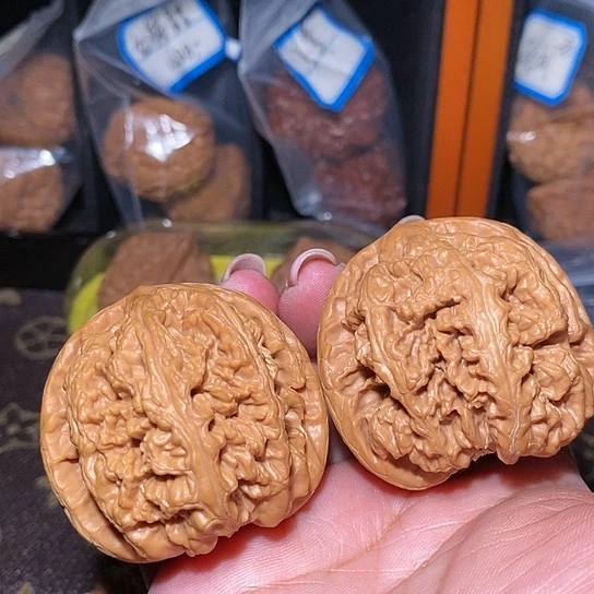 文玩核桃把件粗筋