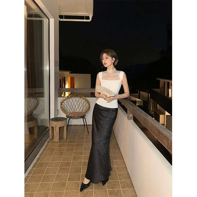 彭剩饭饭 法式穿搭2024春季法式高腰浮雕半身裙 C1201