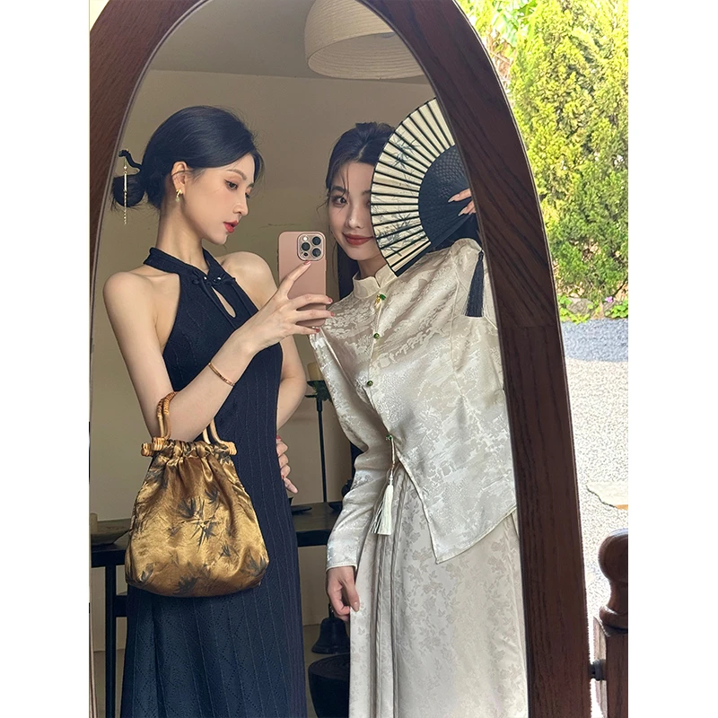 彭剩饭饭 新中式穿搭2024春夏复古立领盘扣无袖修身连衣裙C1222