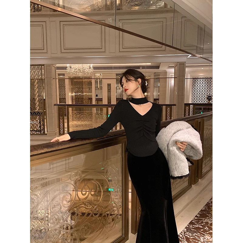 彭剩饭饭 法式穿搭2023秋冬法式V领挂脖巨显瘦针织上衣 A1401