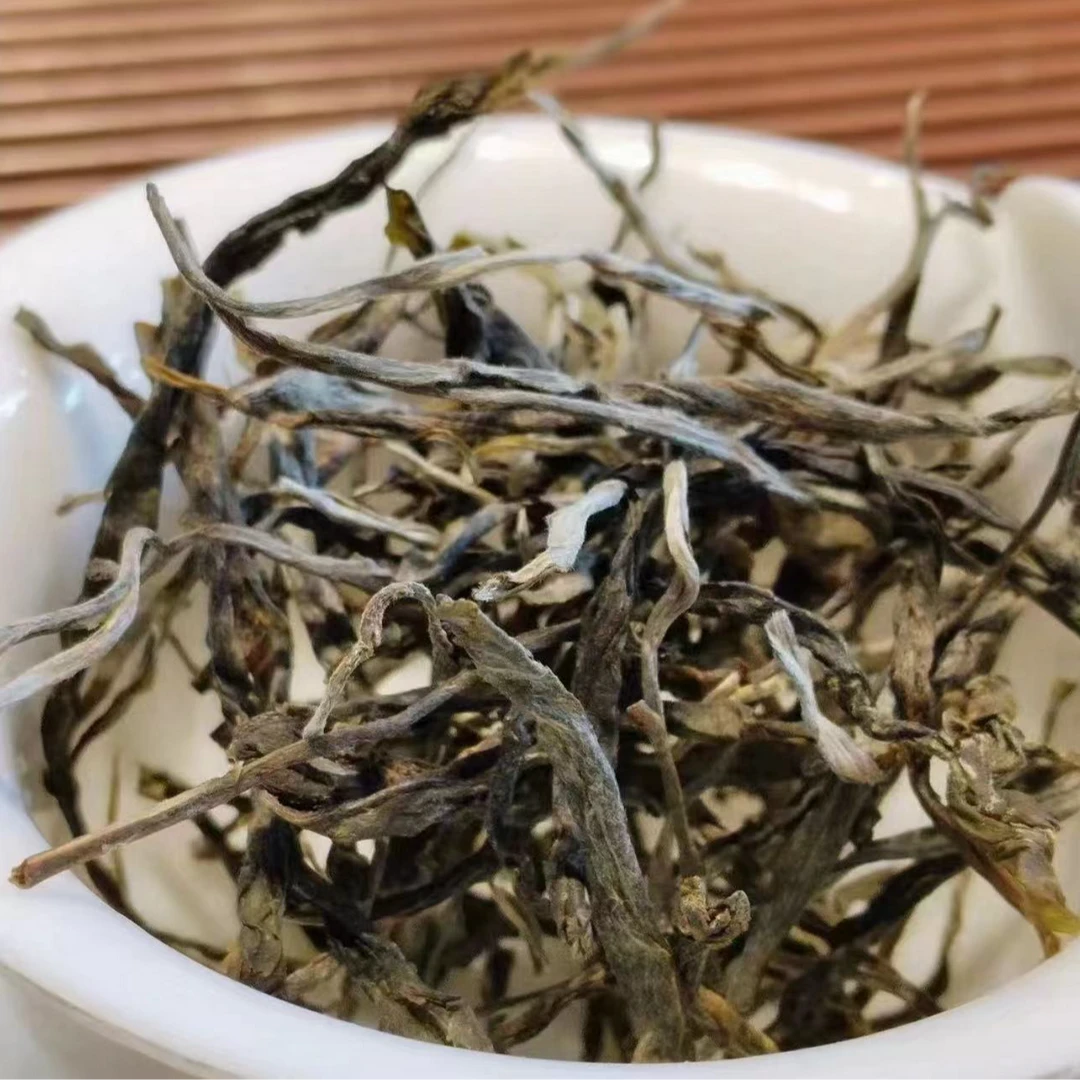 【易武君利祥】2024年 百花潭 高杆 散茶普洱生茶 盒