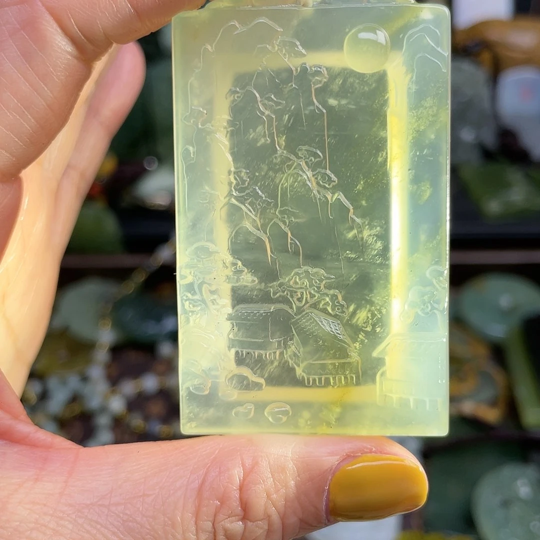 蛇纹石玉颈饰未镶嵌岫玉冰透山水