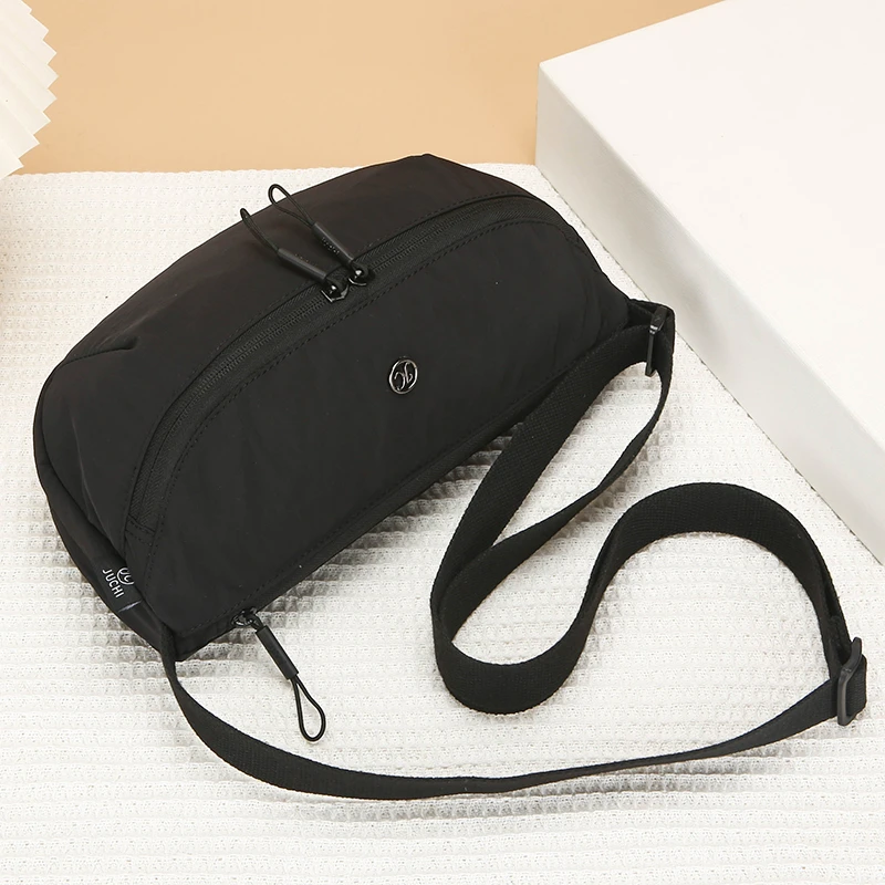 【聚驰专享】2025新款降落伞布料单肩斜挎小众休闲百搭胸包