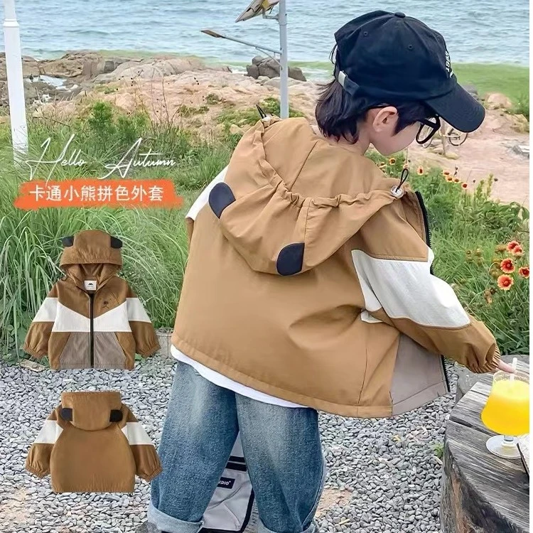 儿童春秋休闲外套小宝宝秋装上衣小童运动休闲连帽冲锋衣秋款童装