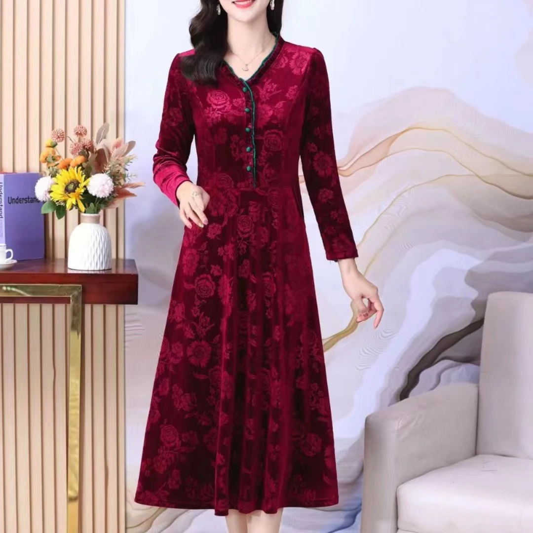 春秋款气质百搭连衣裙妈妈装时尚洋气长款金丝绒中老年妈妈高贵