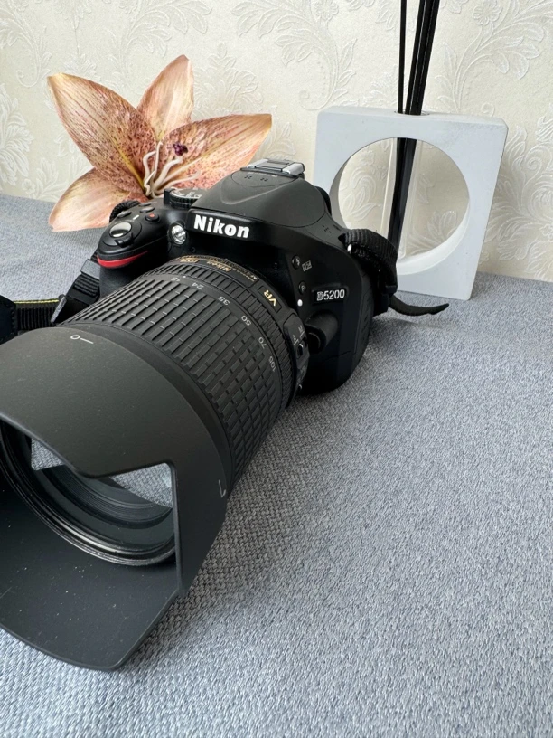 99新 Nikon/尼康 尼康D5200单反相机（18105套机）+永诺50F18套机