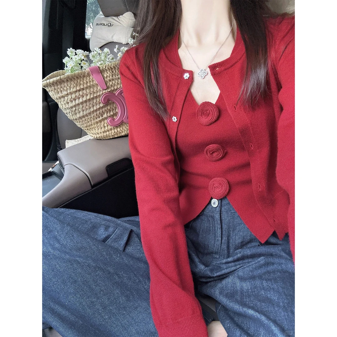 INS CEC秋装搭配一整套盐系轻熟小香风红色开衫背心牛仔裤两件套