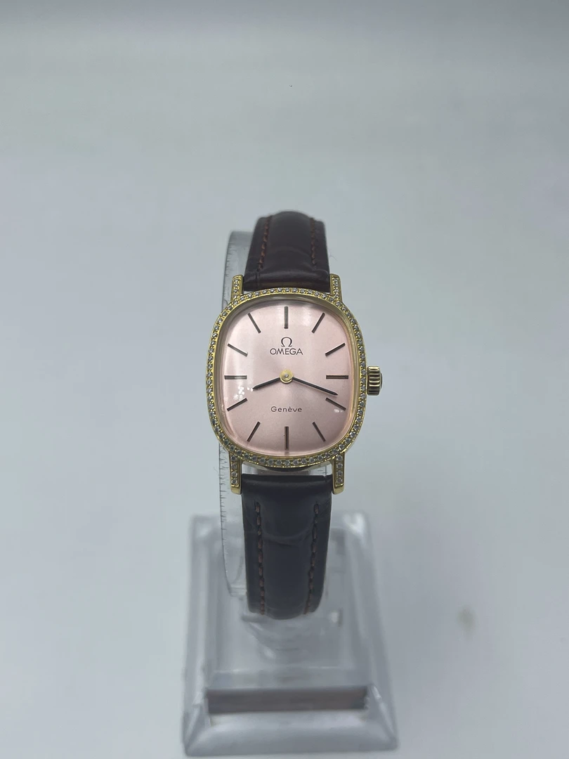 95新 Omega/欧米茄 表径25*21.5MM/女表5010