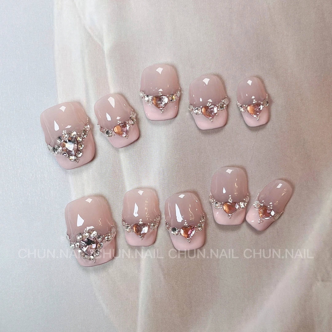 「温莎」有春俏皮温柔皮粉满钻法式美甲纯手工穿戴甲