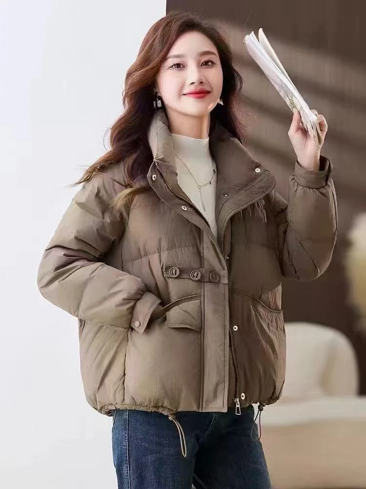 2024新款短款三粒扣羽绒服女宽松百搭显瘦外套