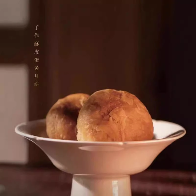 晴溪同口感纯手工酥皮莲蓉蛋黄月饼散装酥到掉渣传统糕点