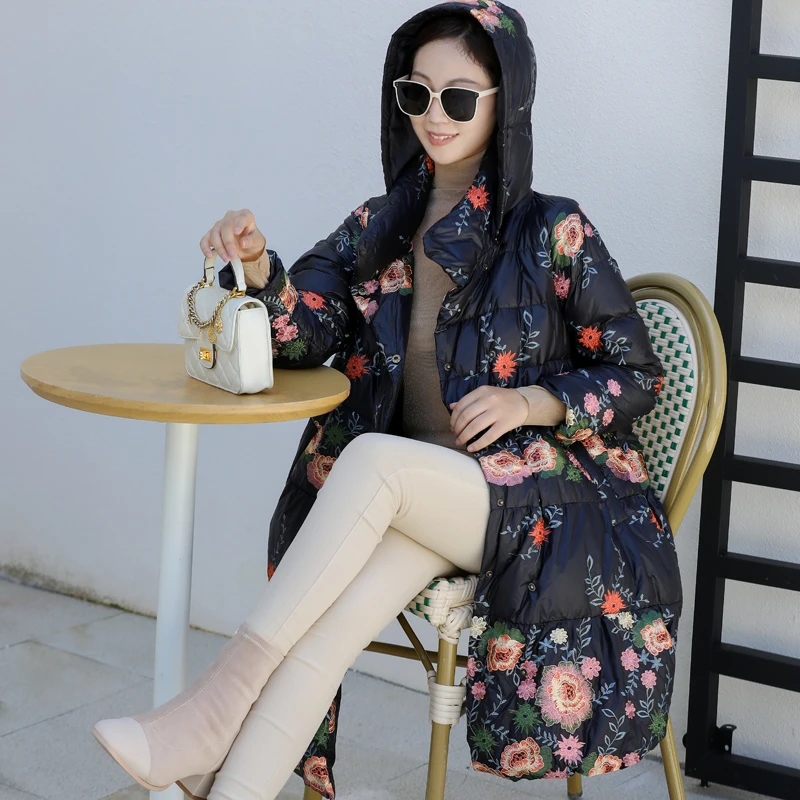 拜占庭的森林秋冬大码外套女黑色显瘦耐脏轻薄保暖90白鸭绒羽绒服